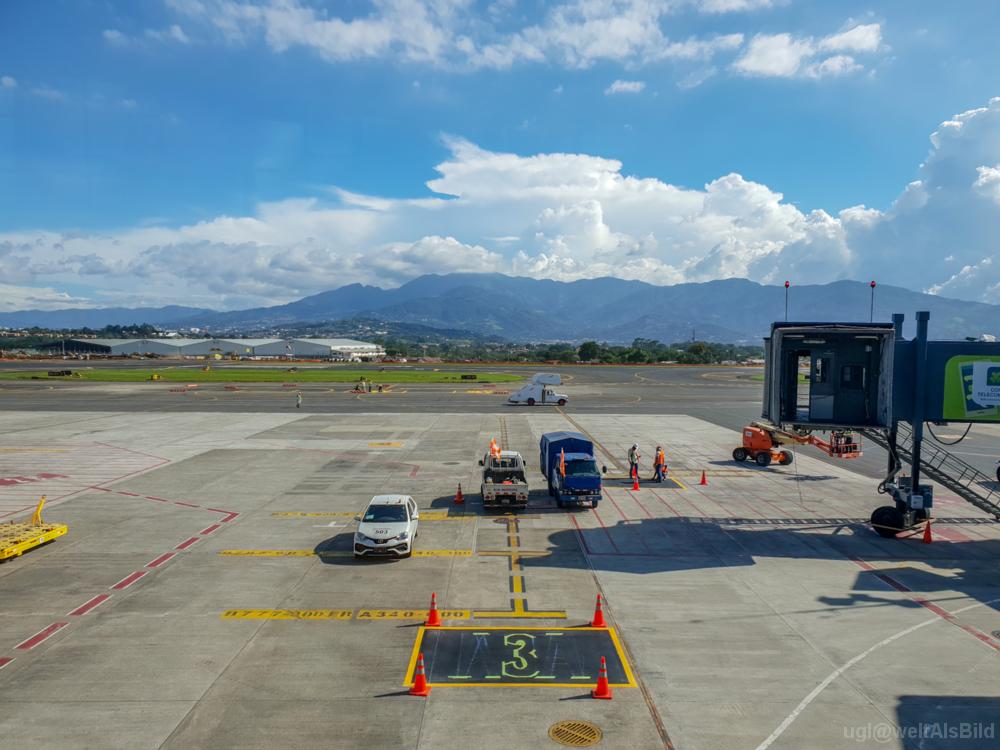 Aeropuerto Internacional Santa María